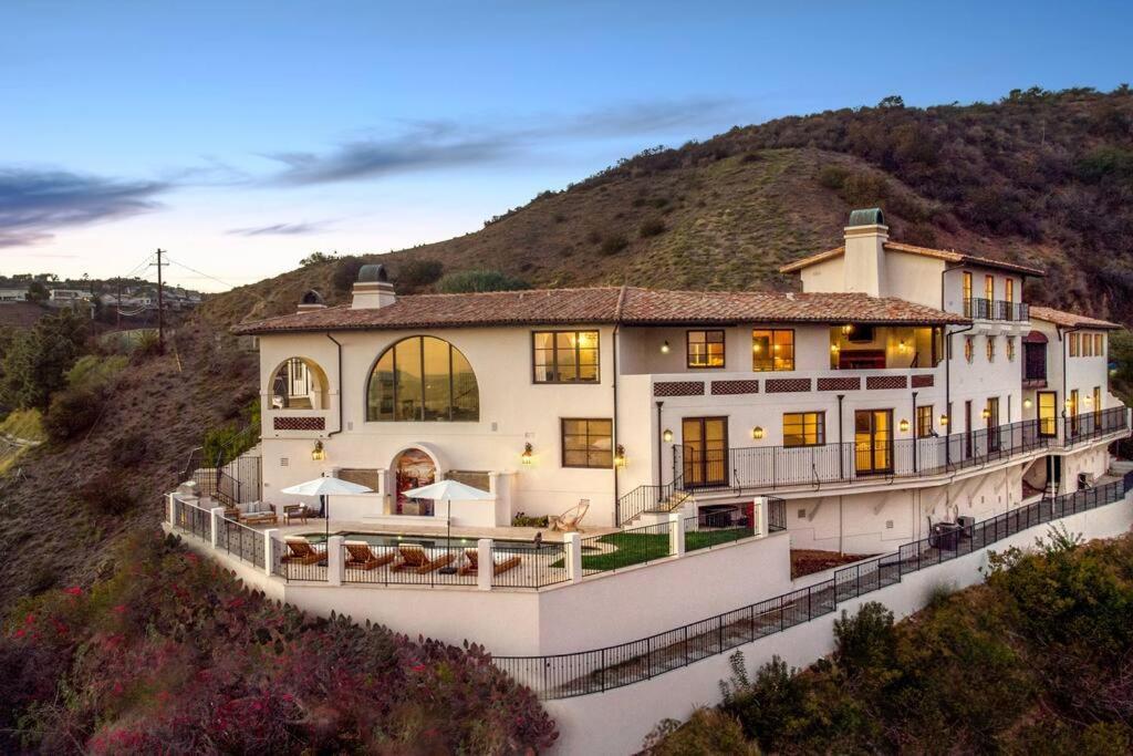 Private Spanish Mansion Perched In The Hills Holiday home *
